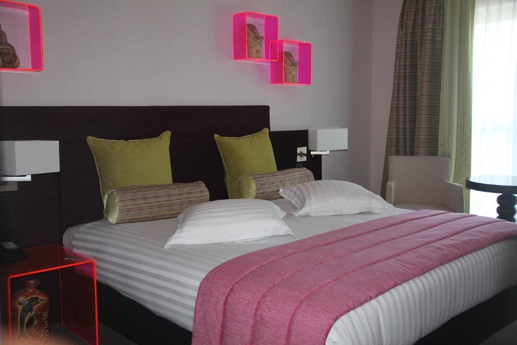 Hotel La Roseraie Wemmel Ruang foto