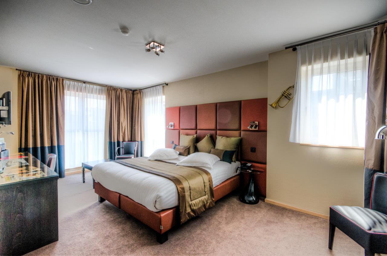 Hotel La Roseraie Wemmel Bagian luar foto